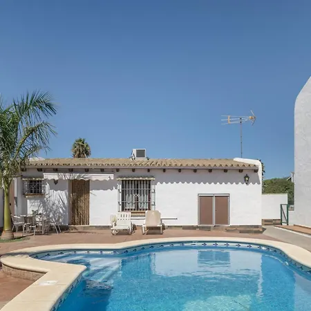 Holiday home Cortijo Entrepinares Conil De La Frontera