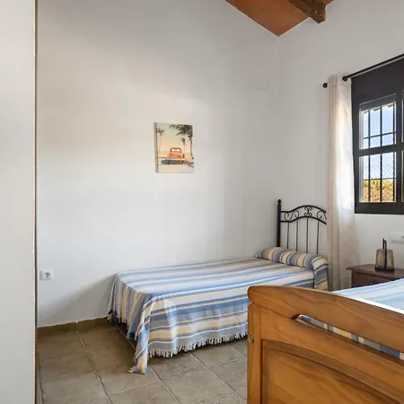 Holiday home Cortijo Entrepinares *