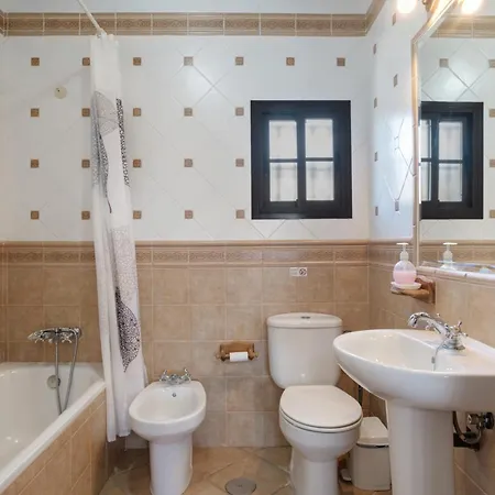 Holiday home Cortijo Entrepinares *