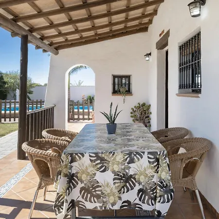 Holiday home Cortijo Entrepinares
