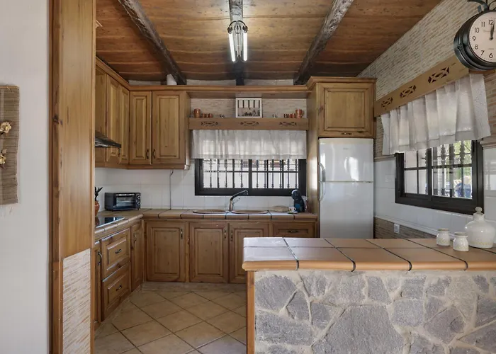 Cortijo Entrepinares Holiday home *